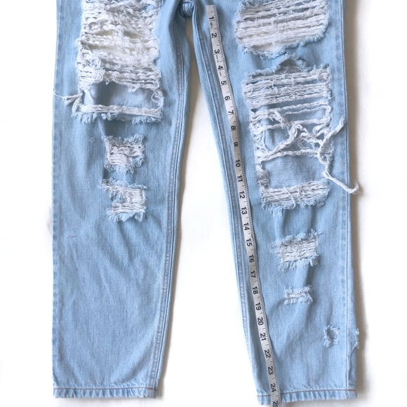SOLD - Cello distressed light wash midrise jeans - Picture 5 of 8